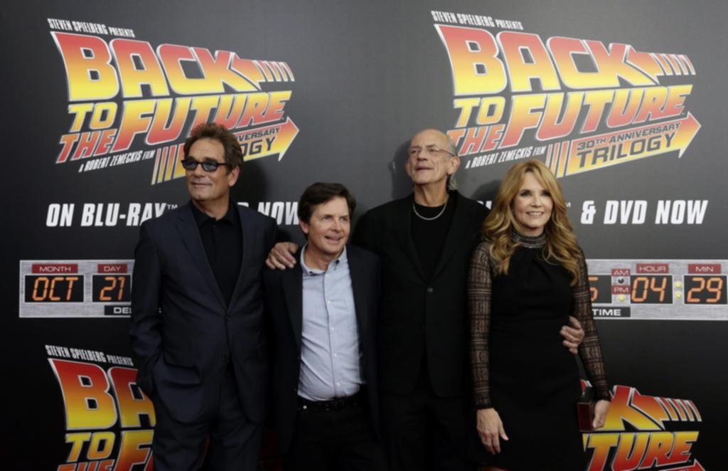 Michael J. Fox: a los 60, el Parkinson lo retira otra vez y se refugia en la escritura
