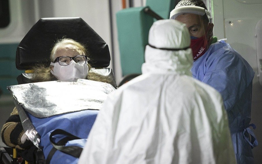 Argentina registró 706 muertos por coronavirus en las últimas 24 horas