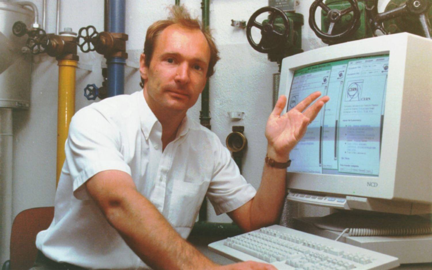 El inventor de la World Wide Web subastará su código original: 9.555 líneas de letras, números y símbolos