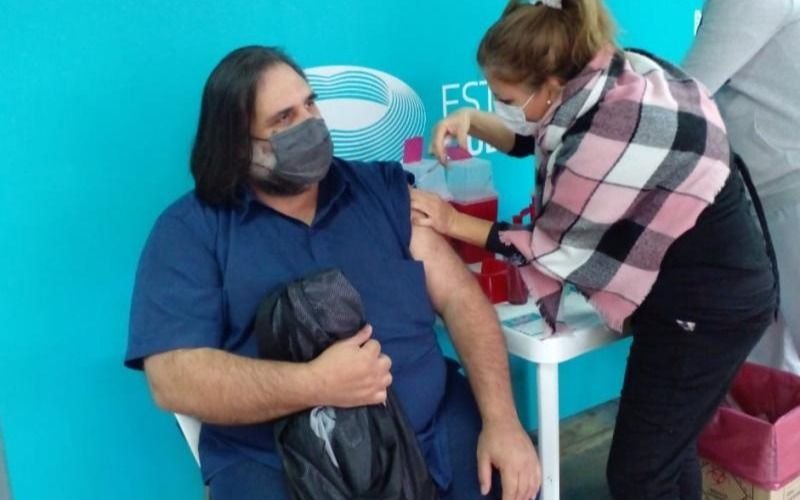 Baradel recibió la primera dosis de la Sputnik V
