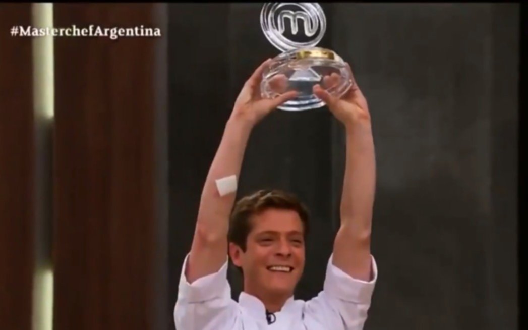Gastón Dalmau se coronó como el ganador de Masterchef Celebrity 2