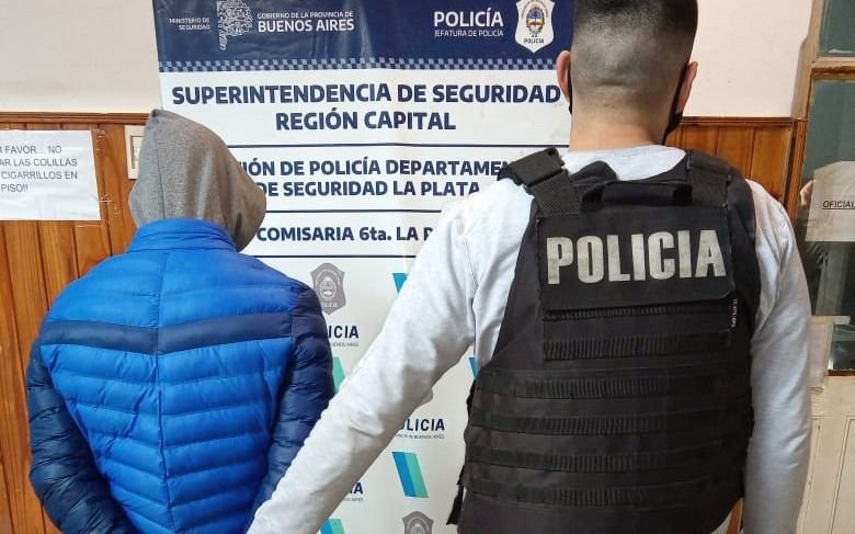 El Mercadito: cayó un sujeto acusado de reclutar "soldaditos" para vender droga y "defender" un bunker narco