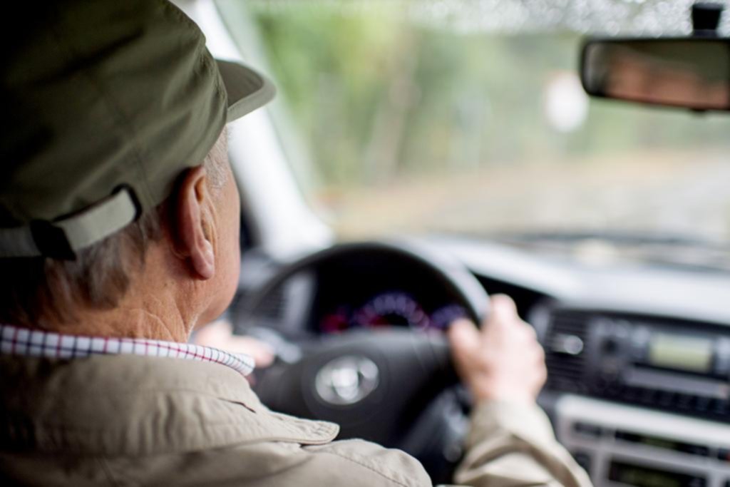 Pura responsabilidad: ¿A qué edad dejar de conducir?