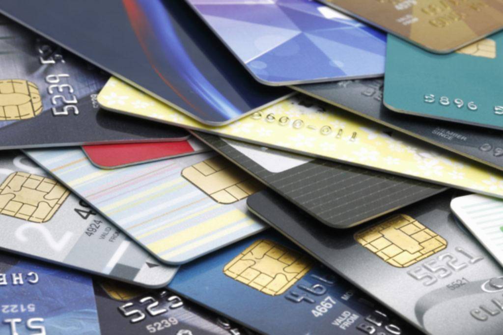 Aumentan reintegros por consumo con tarjeta de débito