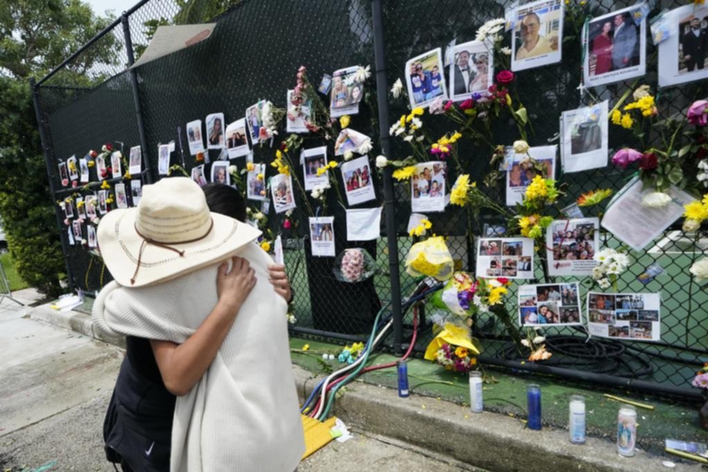 Esperanza de los rescatistas en Miami tras detectar huecos