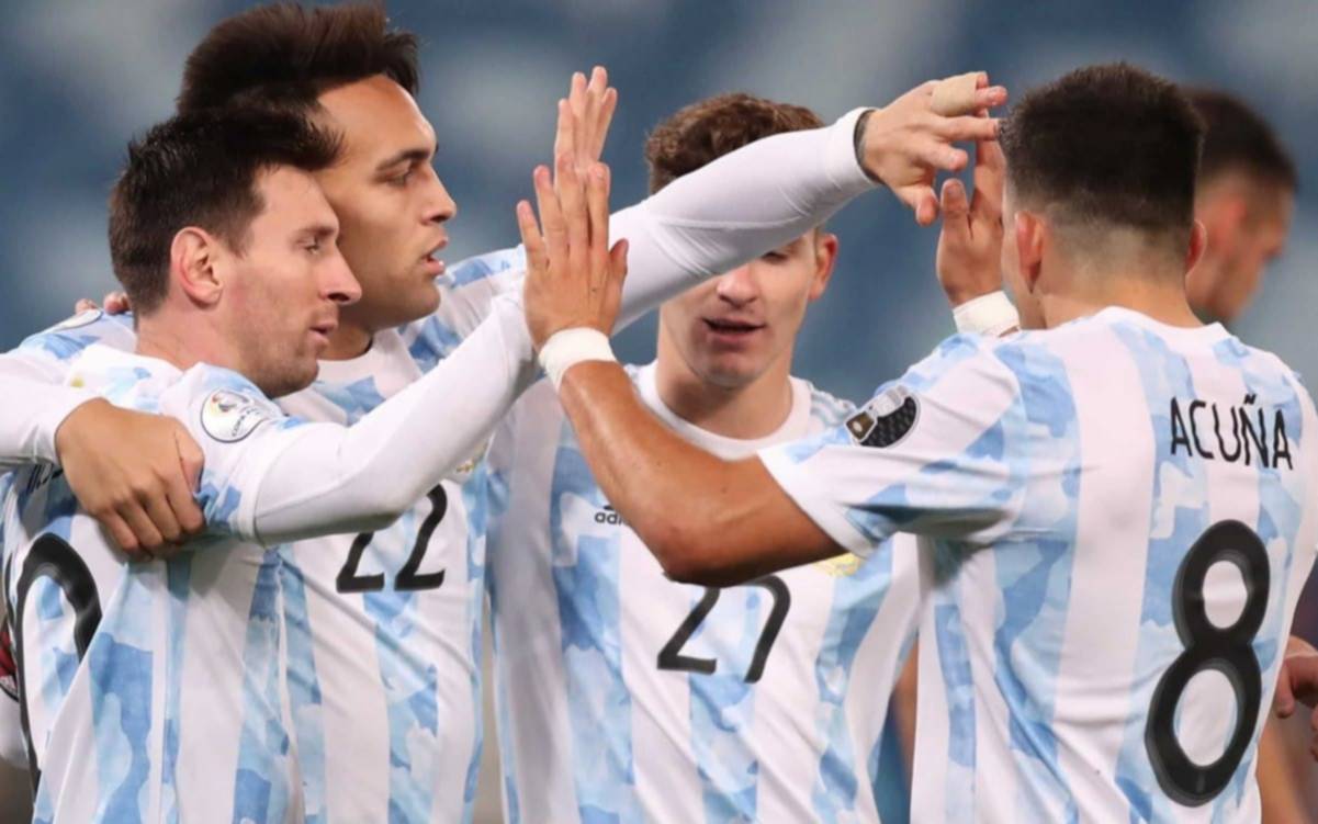 La racha de la Selección de Scaloni que la acerca, en números, a otras marcas notables