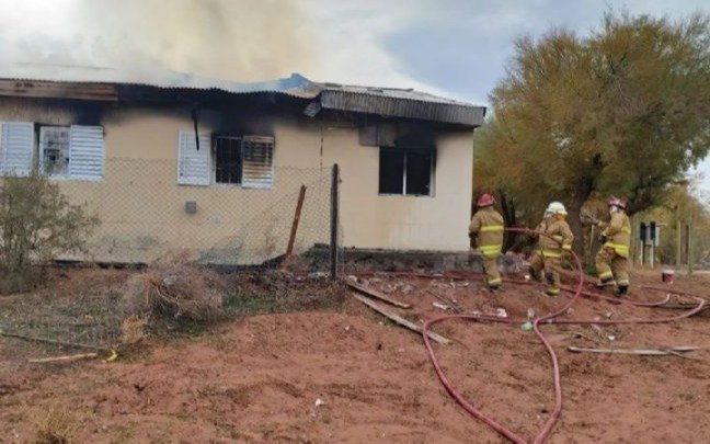 Explotó una estufa en una escuela rural de Neuquén: dos obreros muertos y una docente grave