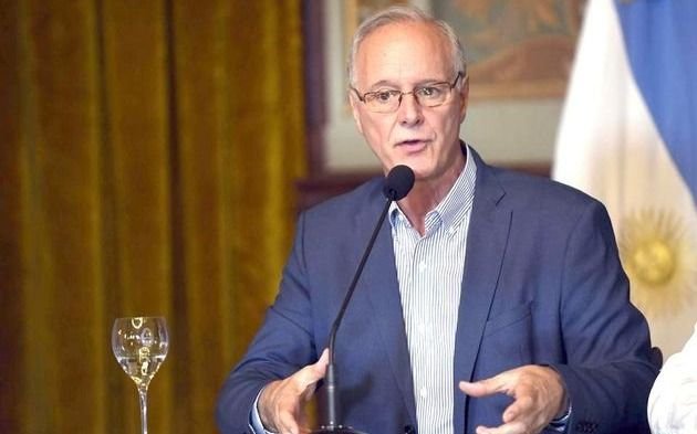 Gollan: "Las decisiones de unos pocos, no pueden afectar las libertades de millones"