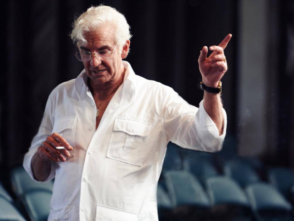 Bradley Cooper, irreconocible como el “Maestro” Leonard Bernstein