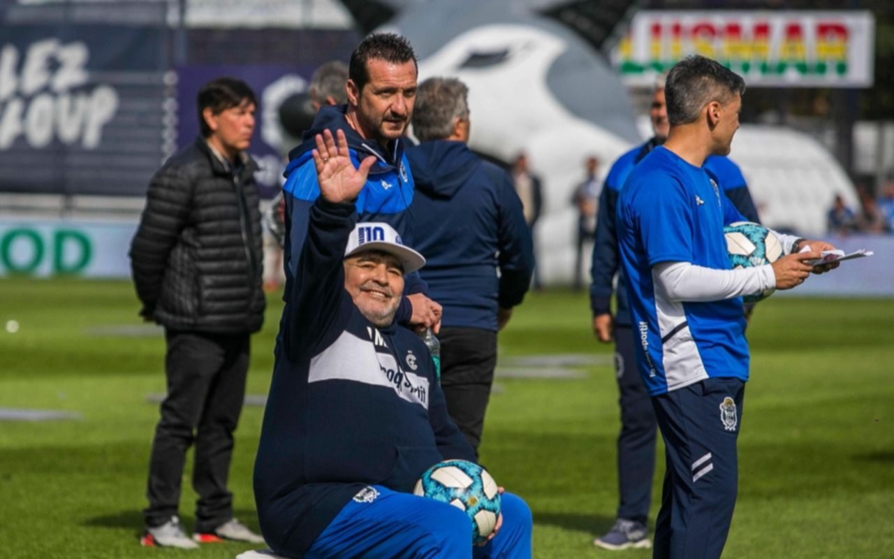 La cuenta de Maradona saludó a Gimnasia por su aniversario