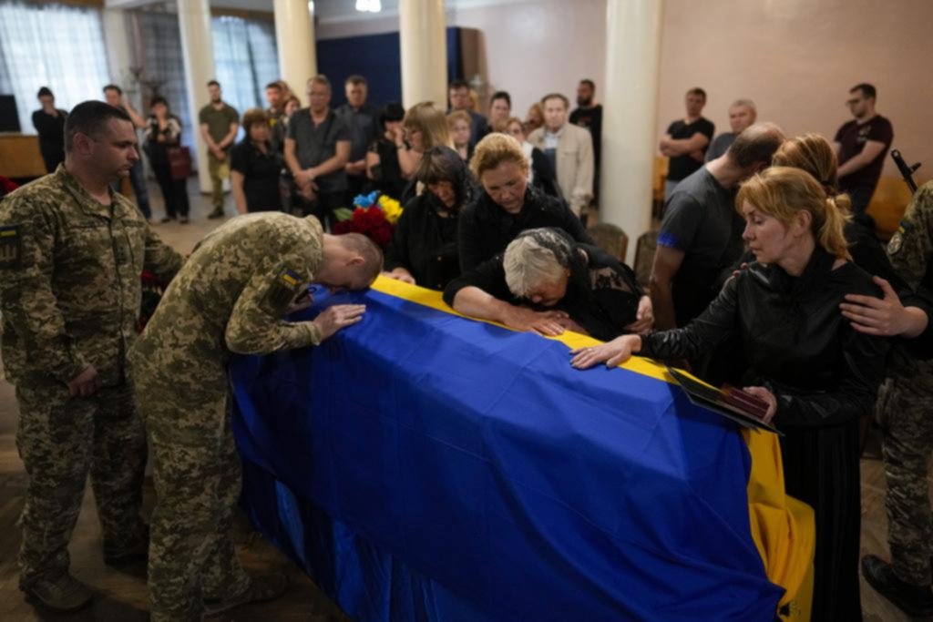 Rusia y Ucrania reivindican sus campañas militares