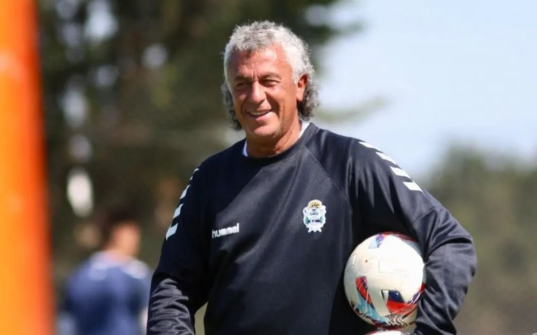 Néstor Gorosito no confirmó el equipo para el clásico pero afirma: "Sería importante cortar la racha"