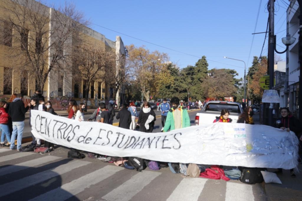 Señalan fallas edilicias en escuelas de la Provincia