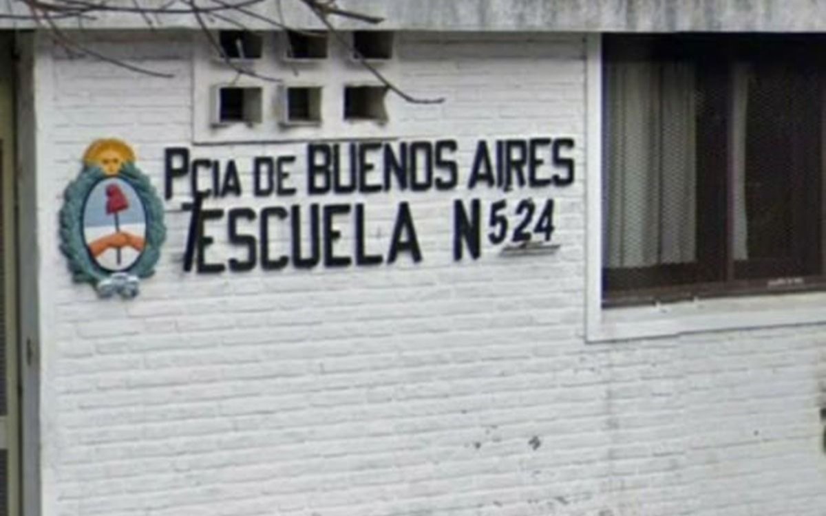 Denuncian la "ausencia" de transportes para trasladar a alumnos con discapacidad en La Plata