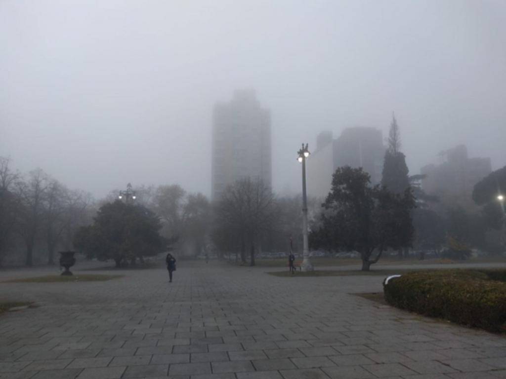 Prevén más niebla, al menos, hasta mañana y luego, más frío