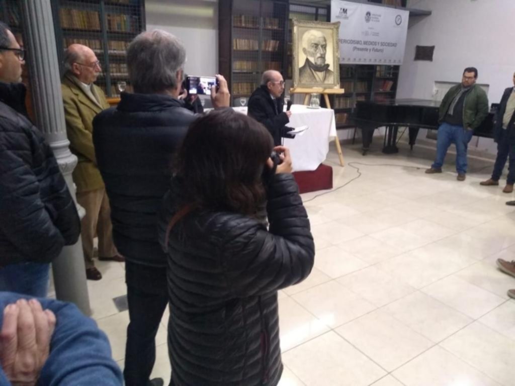 El Círculo de la Provincia rindió homenaje a los periodistas en su Día