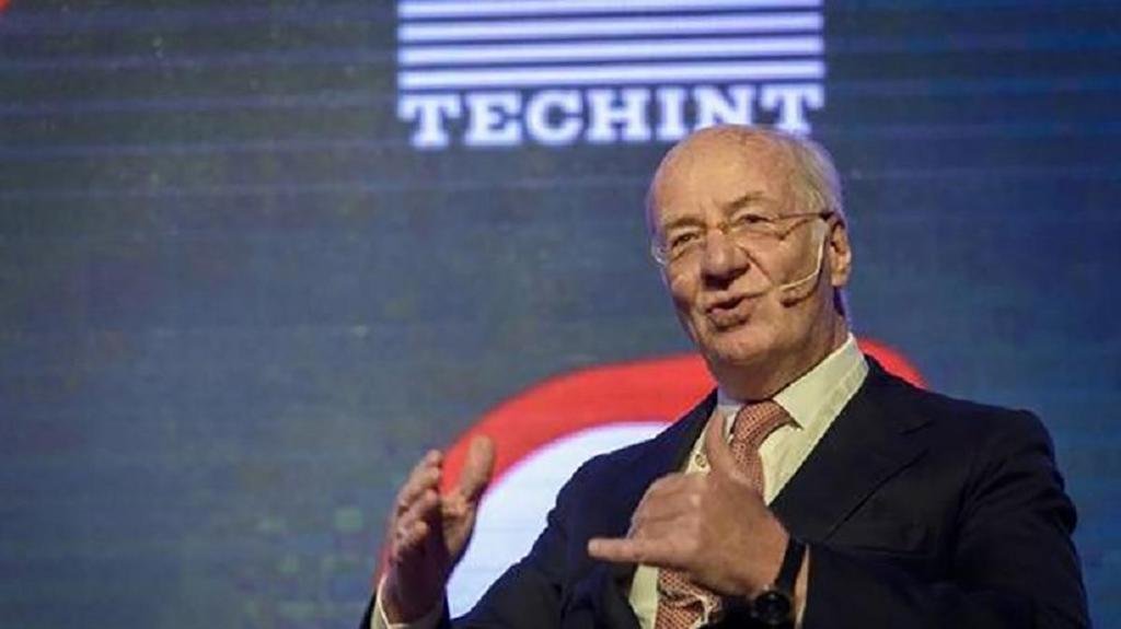 Rocca se despegó de la denuncia por corrupción