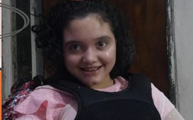 Camila, la nena platense que necesita una silla postural y su familia pide ayuda