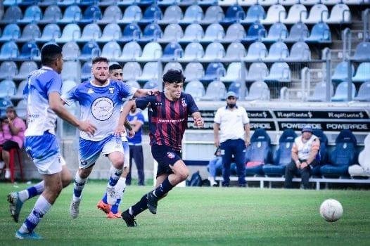 San Lorenzo y El Linqueño suspendido por la niebla
