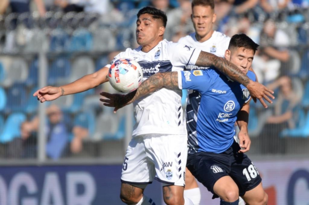El Lobo recibe a Patronato para empezar ganando en el Bosque