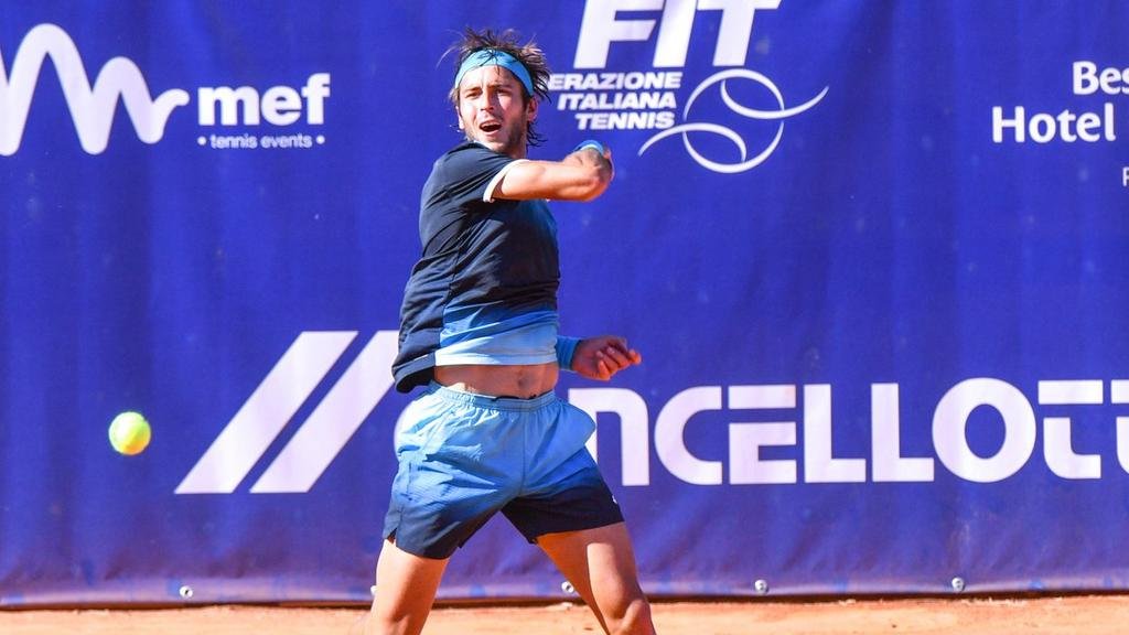 Etcheverry, por las semis del Challenger de Perugia