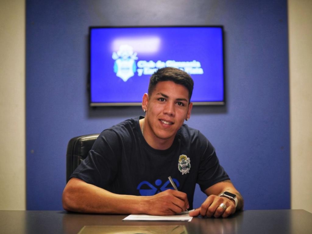 Nicolás Contín le dijo no a Tucumán y extendió su contrato por 18 meses