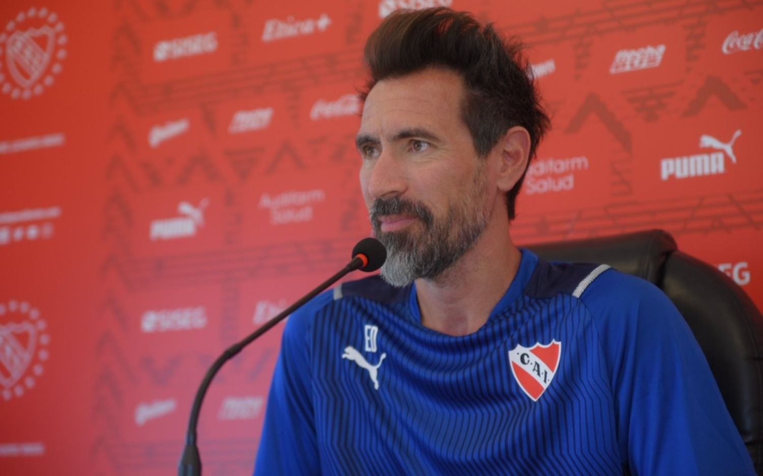 Se puso firme: Domínguez advirtió que si no llegan refuerzos a Independiente, "tomará una decisión"