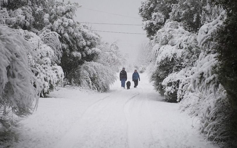 Chubut: rescataron a dos personas varadas en la nieve