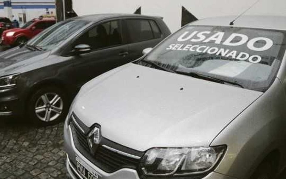 La venta de autos usados sigue en alza pero alertan por el cierre de agencias