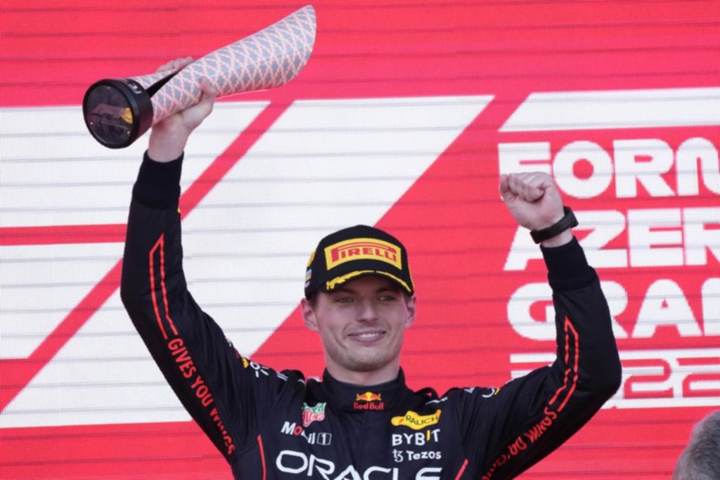 Verstappen supo sacar provecho de una nueva debacle de Ferrari