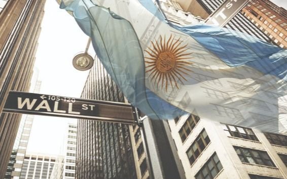 Wall Street en rojo: los bonos argentinos se mantienen en mínimos históricos
