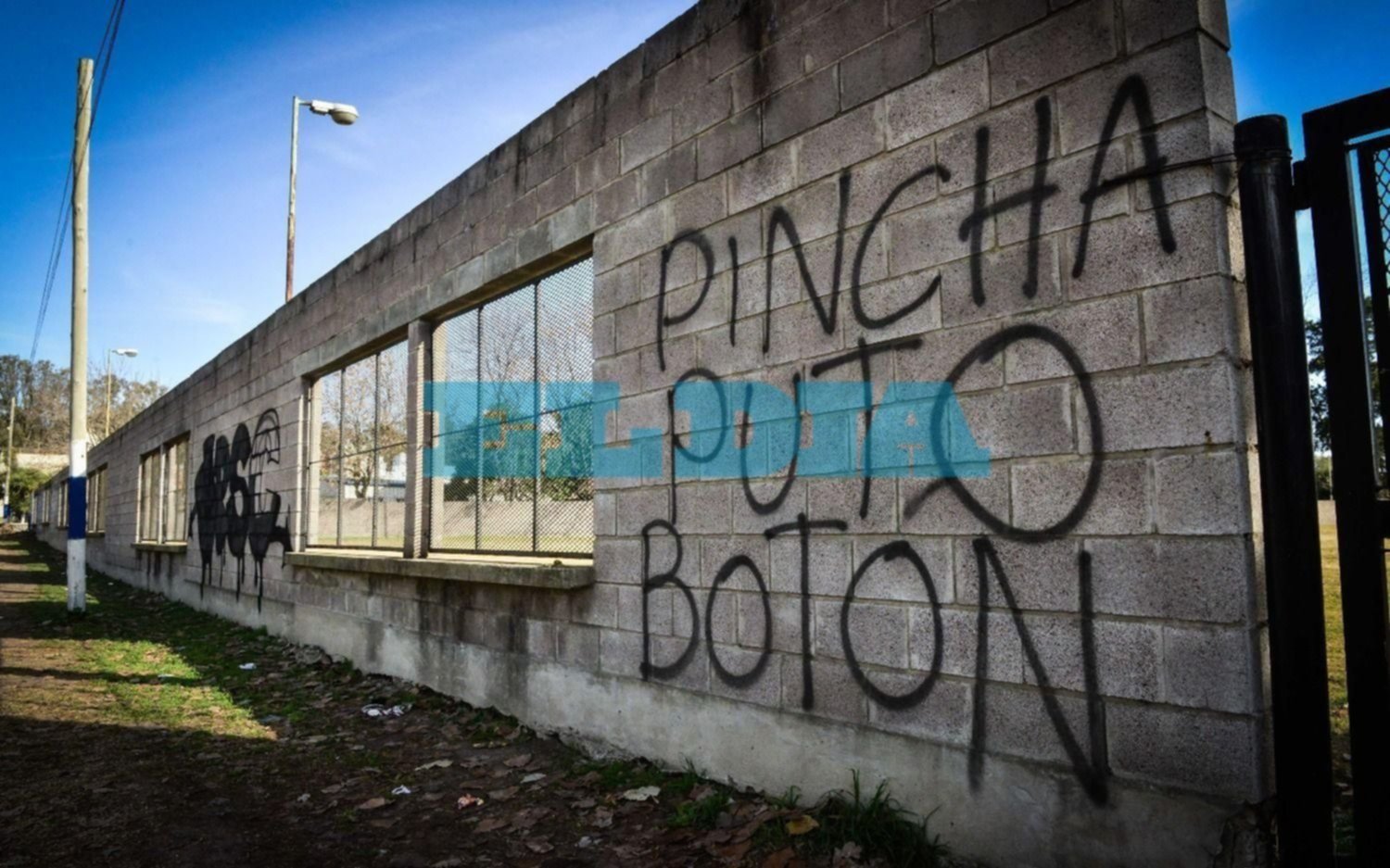 En redes "hinchas" de Gimnasia convocan a movilizarse contra el nuevo predio de Estudiantes