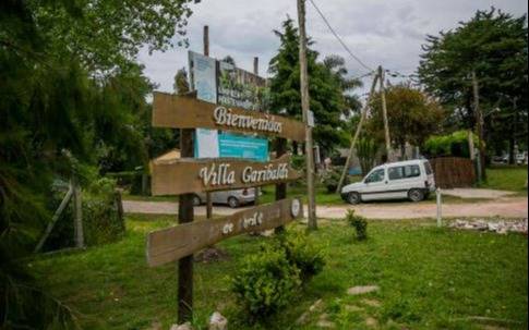 Otro barrio platense en alerta por las usurpaciones: advierten "movimientos extraños" en el humedal de Garibaldi