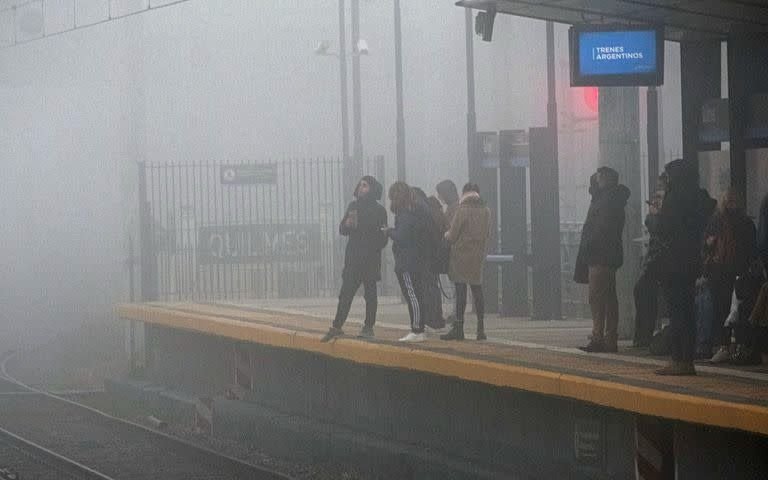 Sigue la niebla y fresco
