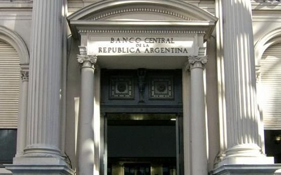 Pesce se impuso sobre Guzmán y el Banco Central subió a 53% la tasa de interés para plazos fijos