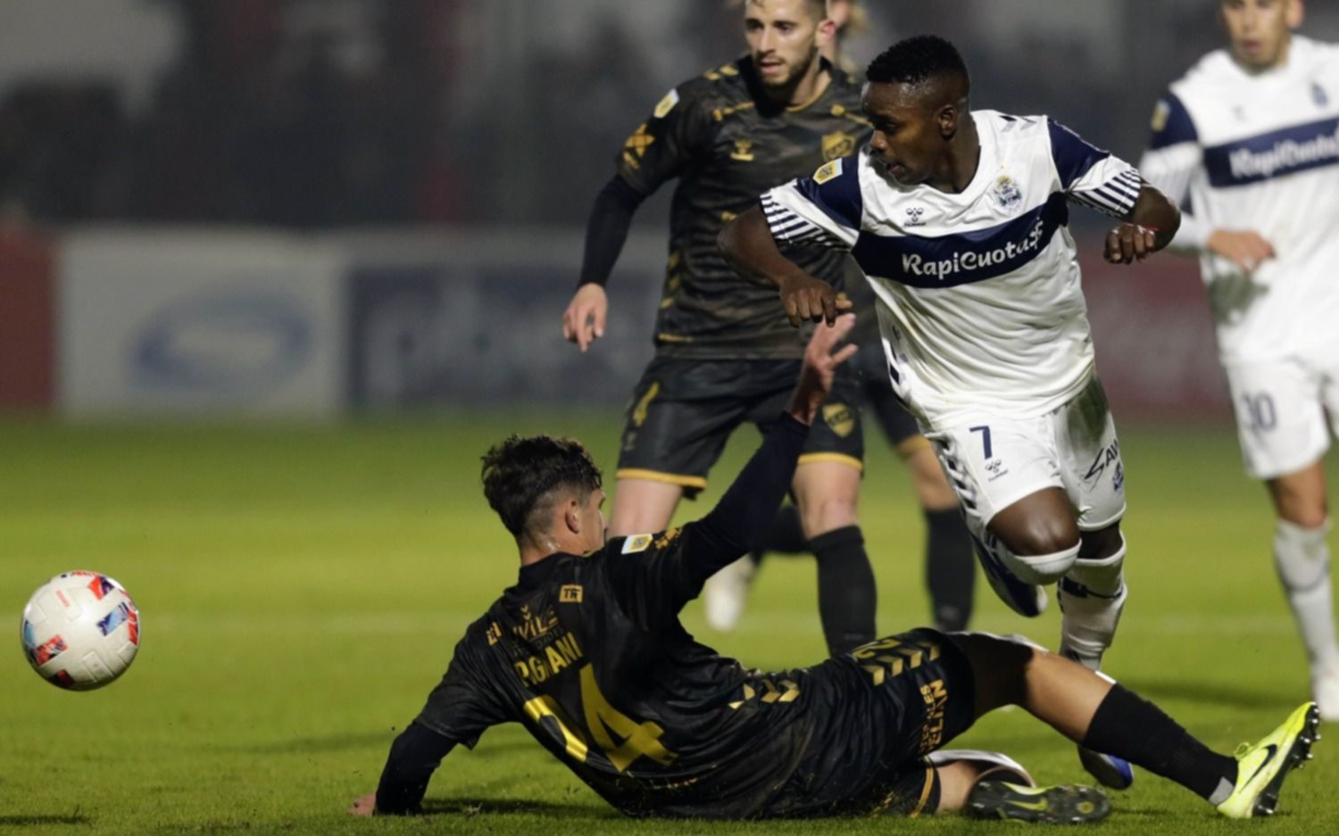 Carbonero jugó su último partido con la camiseta albiazul