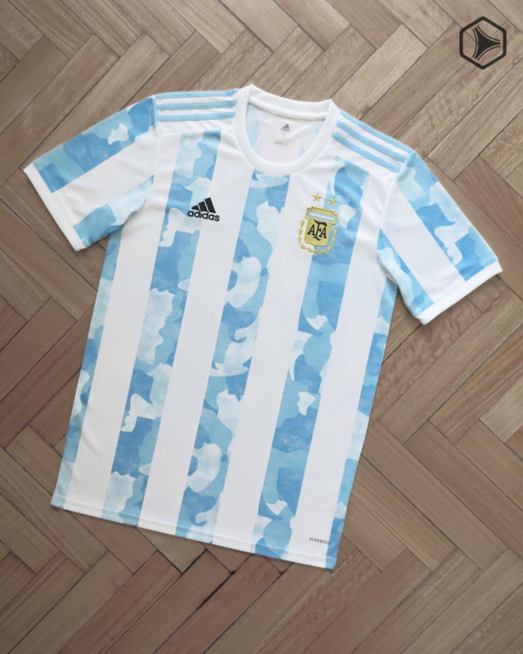 Campaña para que la Selección juegue en Qatar con la camiseta que obtuvo la Copa América