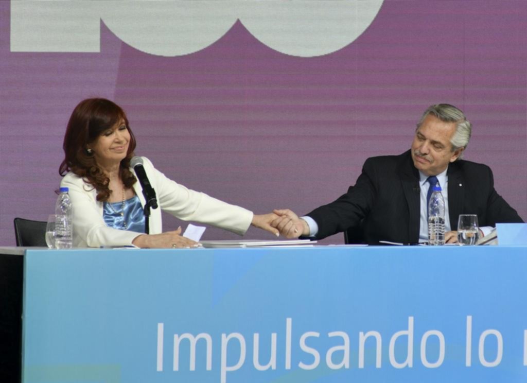 El Presidente sostiene a Guzmán y a Pesce, en medio de las críticas K