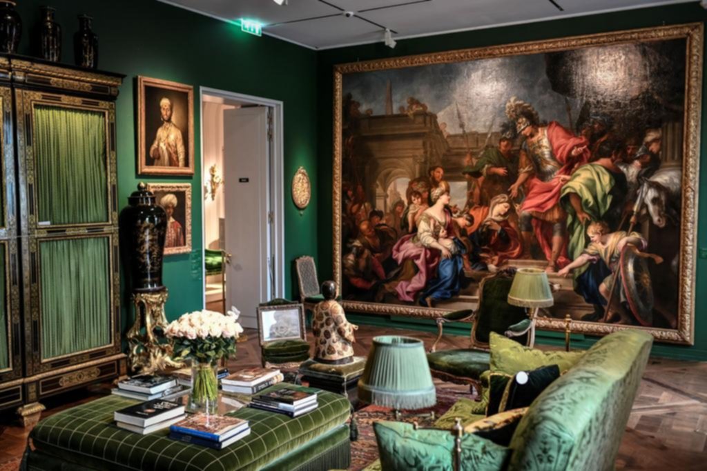 Givenchy: casi 120 millones de dólares por una colección