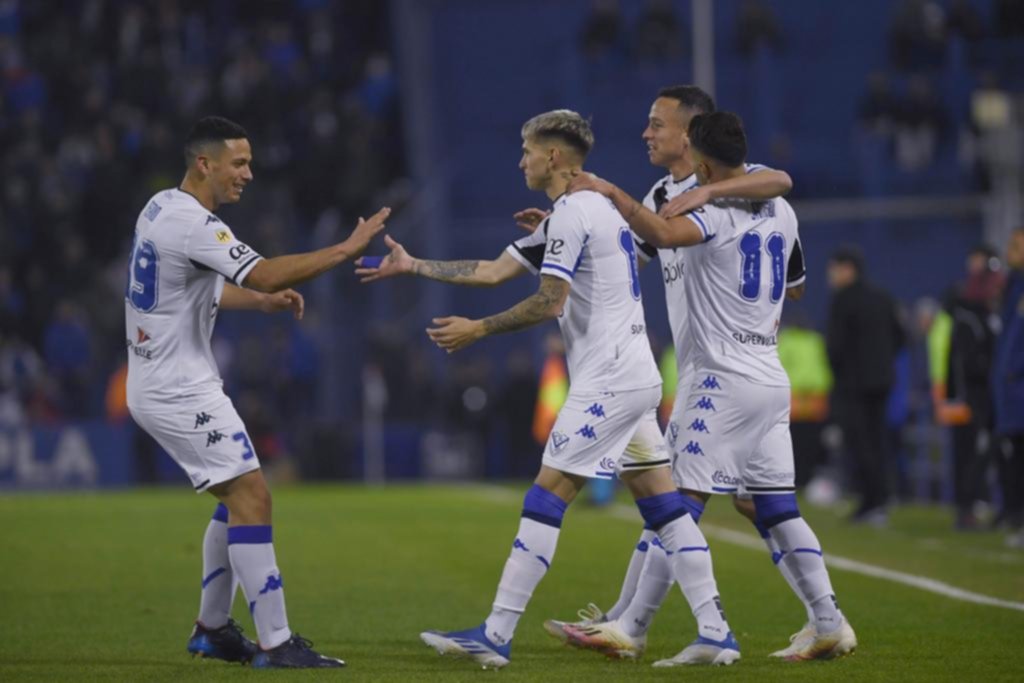 Vélez también sacó ventaja del mal momento de Central