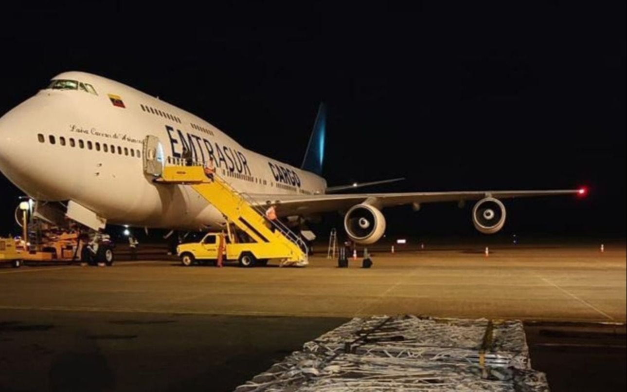 Piden al juez Villena liberar al polémico avión venezolano retenido en Ezeiza