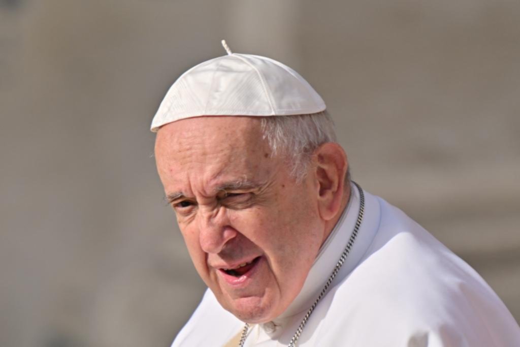 Pese a su dolor de rodilla, el Papa confirma que irá a Canadá