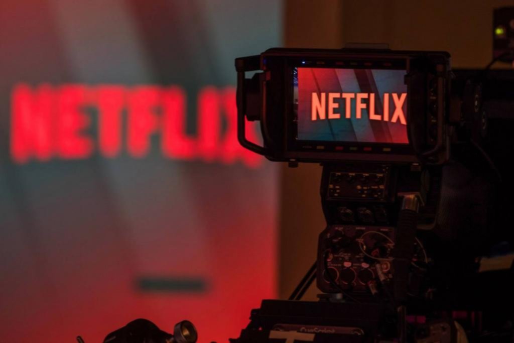 En picada: ante la pérdida de suscriptores, Netflix despidió a 300 empleados