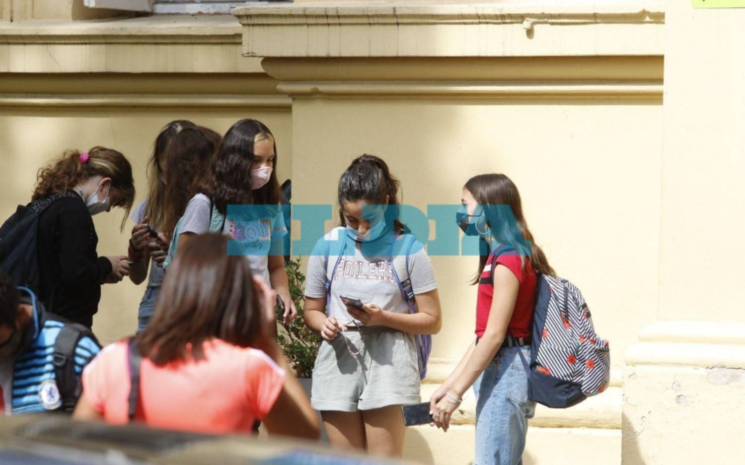 Entre la polémica y dudas por el asueto de este lunes: ¿Habrá clases en La Plata?