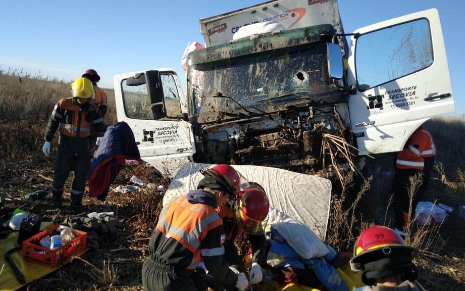 Camionero quiso evitar un piquete en Daireaux y lo mataron a piedrazos: 3 detenidos