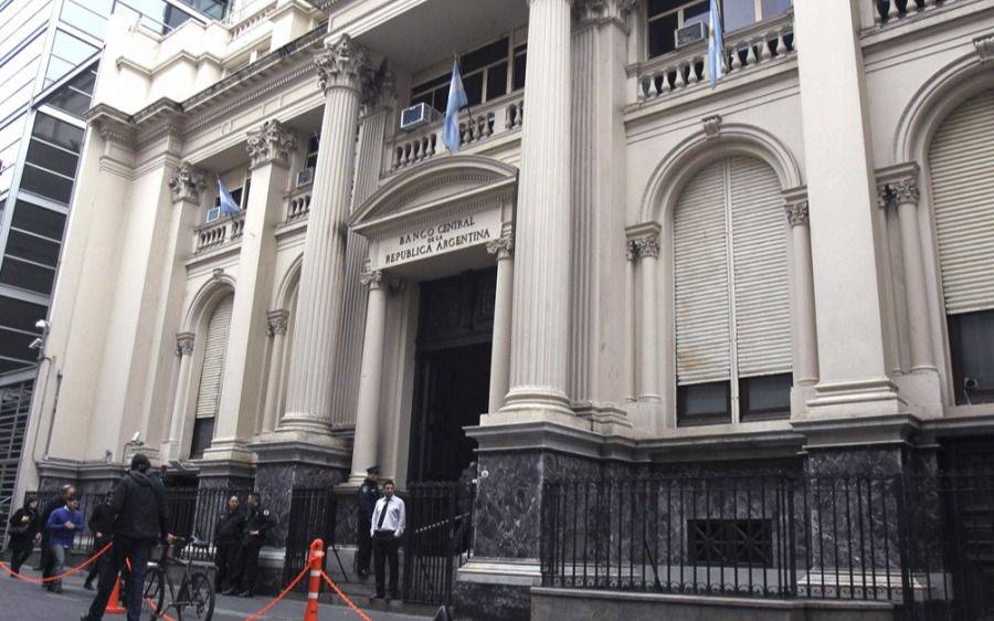 Tensión cambiaria: el Banco Central compró US$ 583 millones, el mayor volumen en cinco años