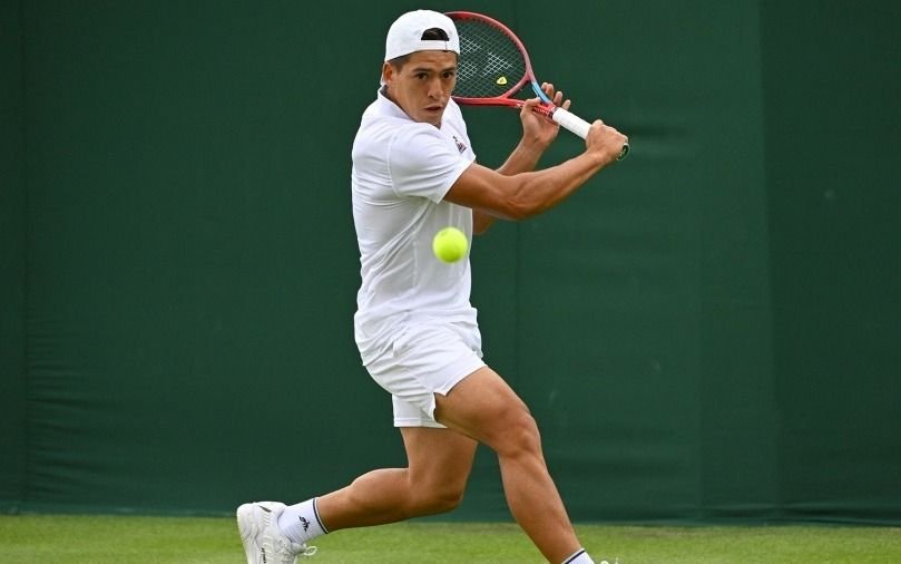 Báez quedó eliminado y Djokovic estiró su récord en Wimbledon