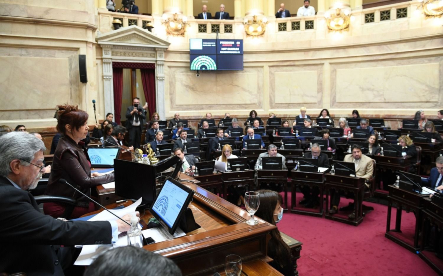 La visita de Alberto a Milagro Sala calentó la sesión en el Senado