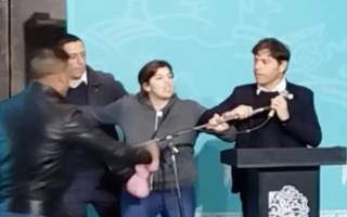 Tensión en un acto con Kicillof: "Lo que el Estado hace por la seguridad de sus funcionarios es paupérrimo"