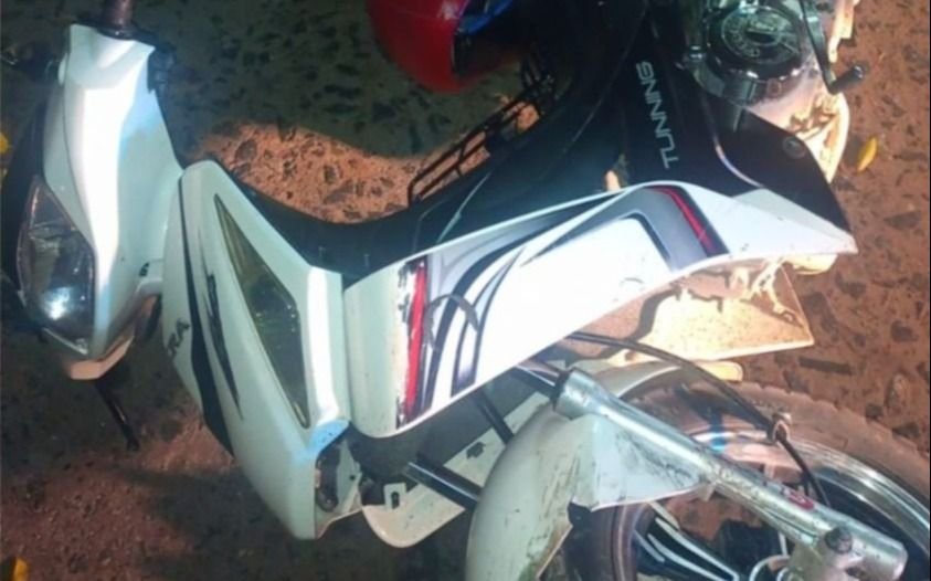 Un joven chocó con su moto en La Plata y quedó internado en grave estado